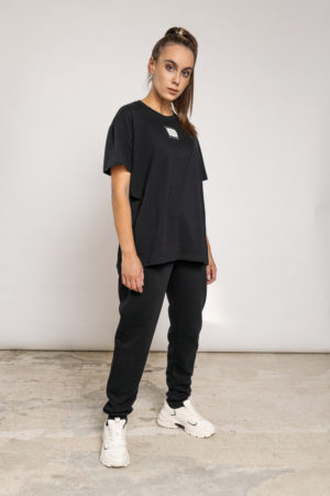 T-shirt Perla Varsav Classic Oversize Ground przod